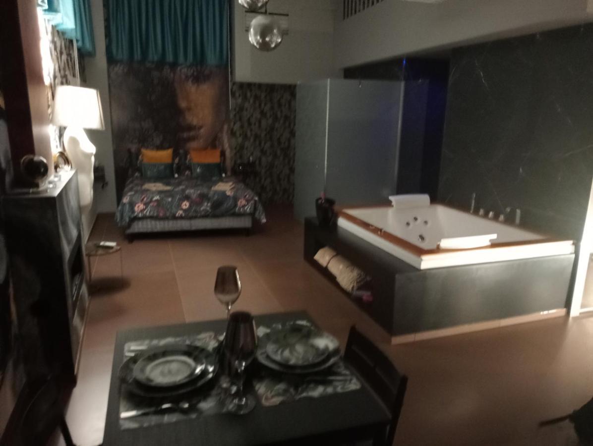 Suite Luxurya Bari Exterior photo