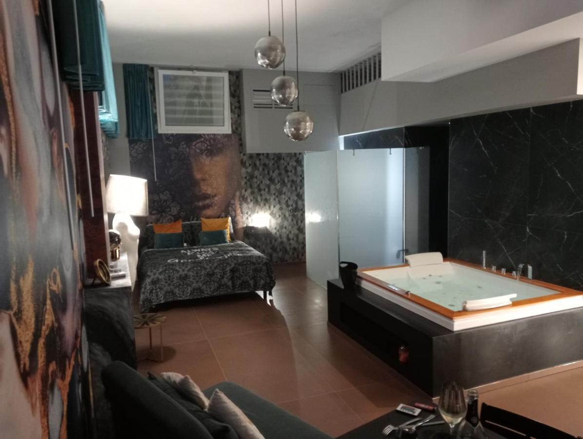 Suite Luxurya Bari Exterior photo